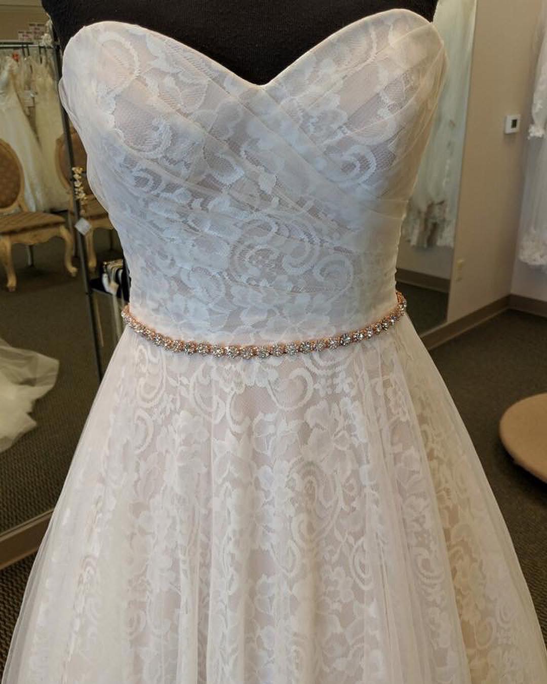 Bohemian A Line Luxury Wedding Dresses Tulle Satin Crystal Applique Formal Dress Strapless Button Sweep Train Bridal Gowns