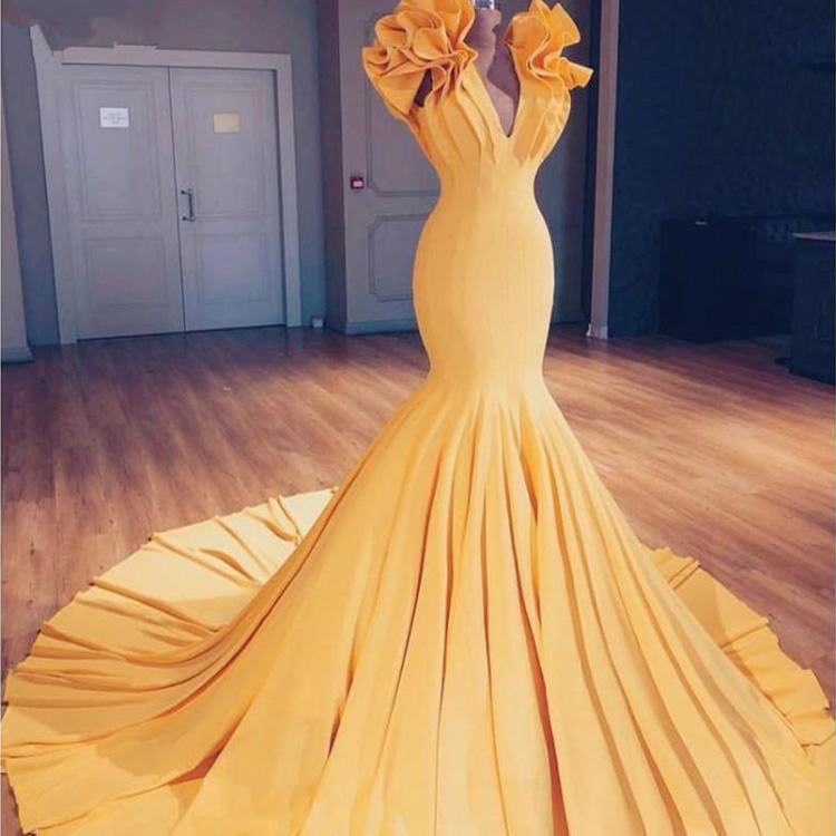 Yellow Mermaid Prom Dresses V Neck Tiered Ruffles Flower Short Sleeve Evening Gown Sweep Train Formal Runway Fashion Gowns