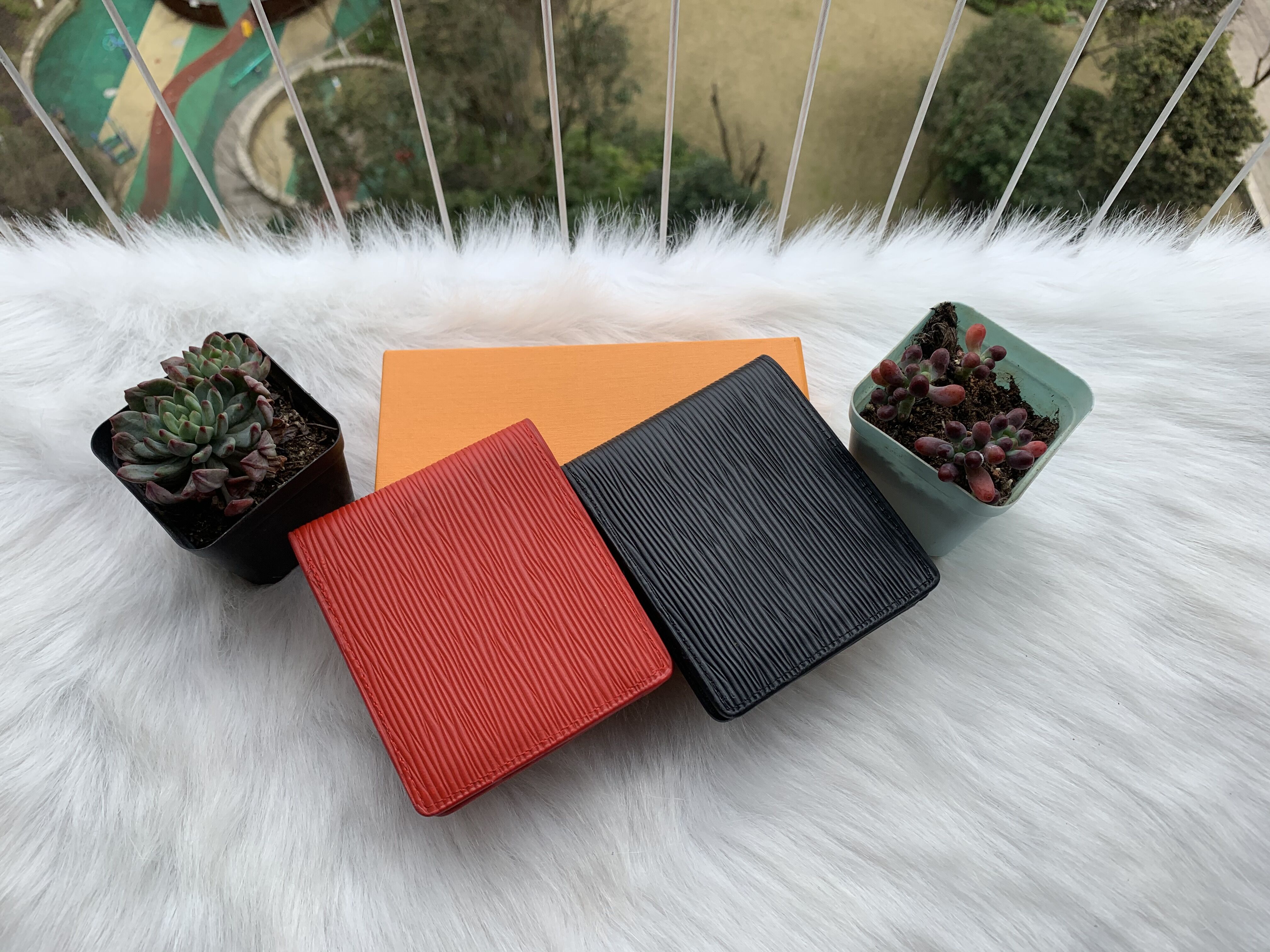 2019 New Arrival PU Leather Wallets For Mens Bifold Money Purse High Quality Cluch Wallet For Man With box
2019 New Arrival PU Leather Wallets For Mens Bifold Money Purse High Quality Cluch Wallet For Man With box
