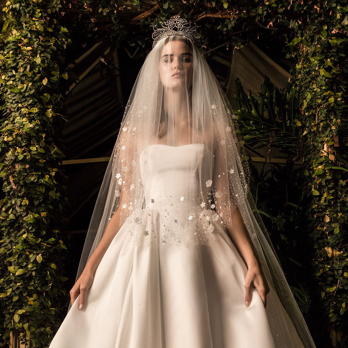 isabelle armstrong royal wedding dresses sweetheart pleats satin bridal gowns chapel plus size wedding dress robe de marie
