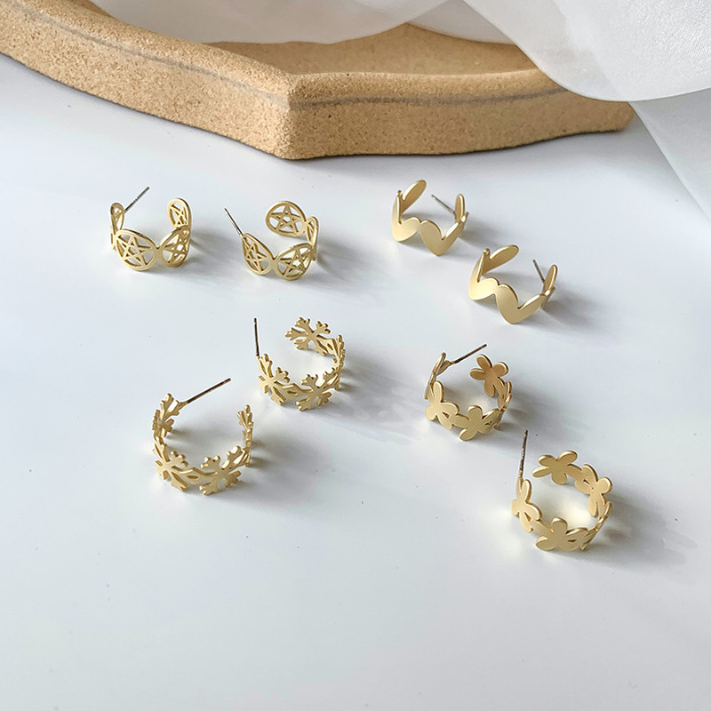 Hoop & Huggie Silver Pin Retro Simple Cutout Love Flowers Snowflake Star Semicircle Earrings For Women Fashion Jewelry Accessories
Hoop & Huggie Silver Pin Retro Simple Cutout Love Flowers Snowflake Star Semicircle Earrings For Women Fashion Jewelry Accessories