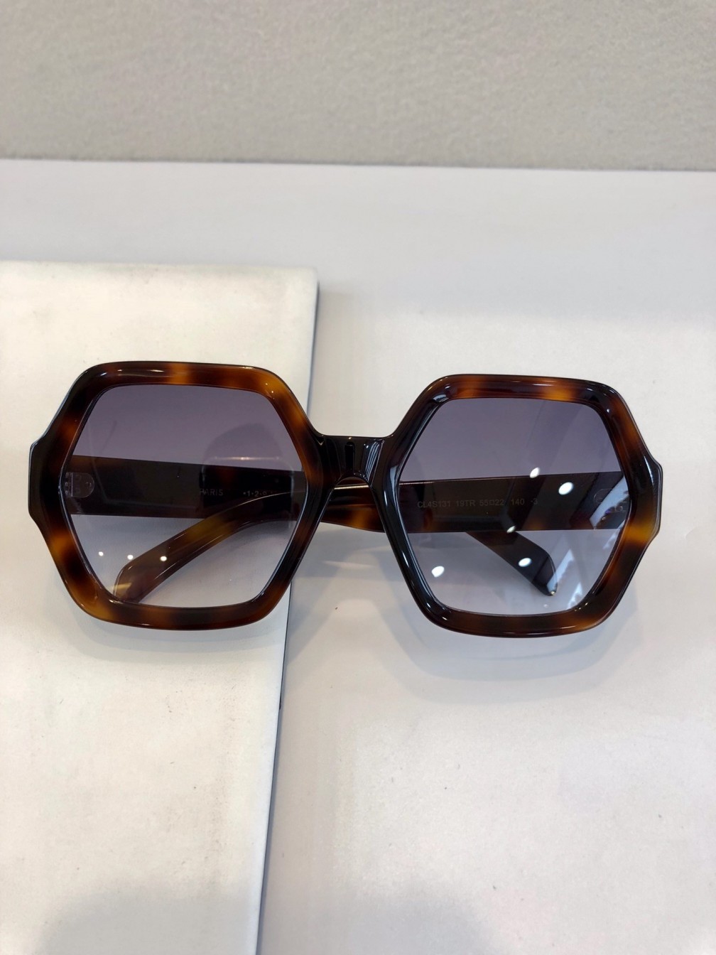 New top quality 4s131 mens sunglasses men sun glasses women sunglasses fashion style protects eyes Gafas de sol lunettes de soleil with box
New top quality 4s131 mens sunglasses men sun glasses women sunglasses fashion style protects eyes Gafas de sol lunettes de soleil with box