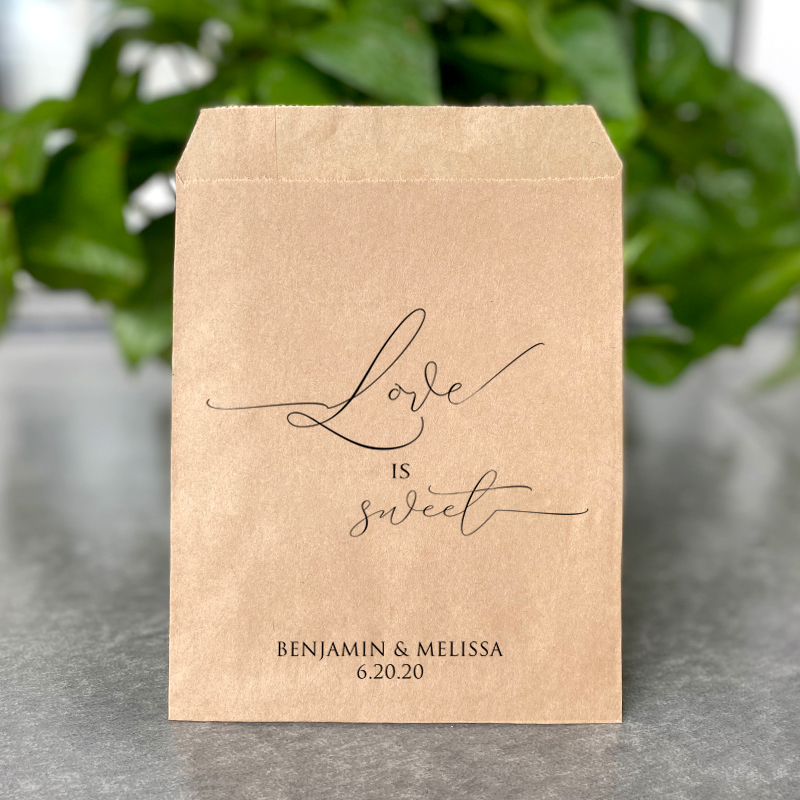 love is sweet bags - Personalized Wedding Favor Bags Kraft and White Paper Bag Party Decor Cookie Donuts Candy
love is sweet bags - Personalized Wedding Favor Bags Kraft and White Paper Bag Party Decor Cookie Donuts Candy