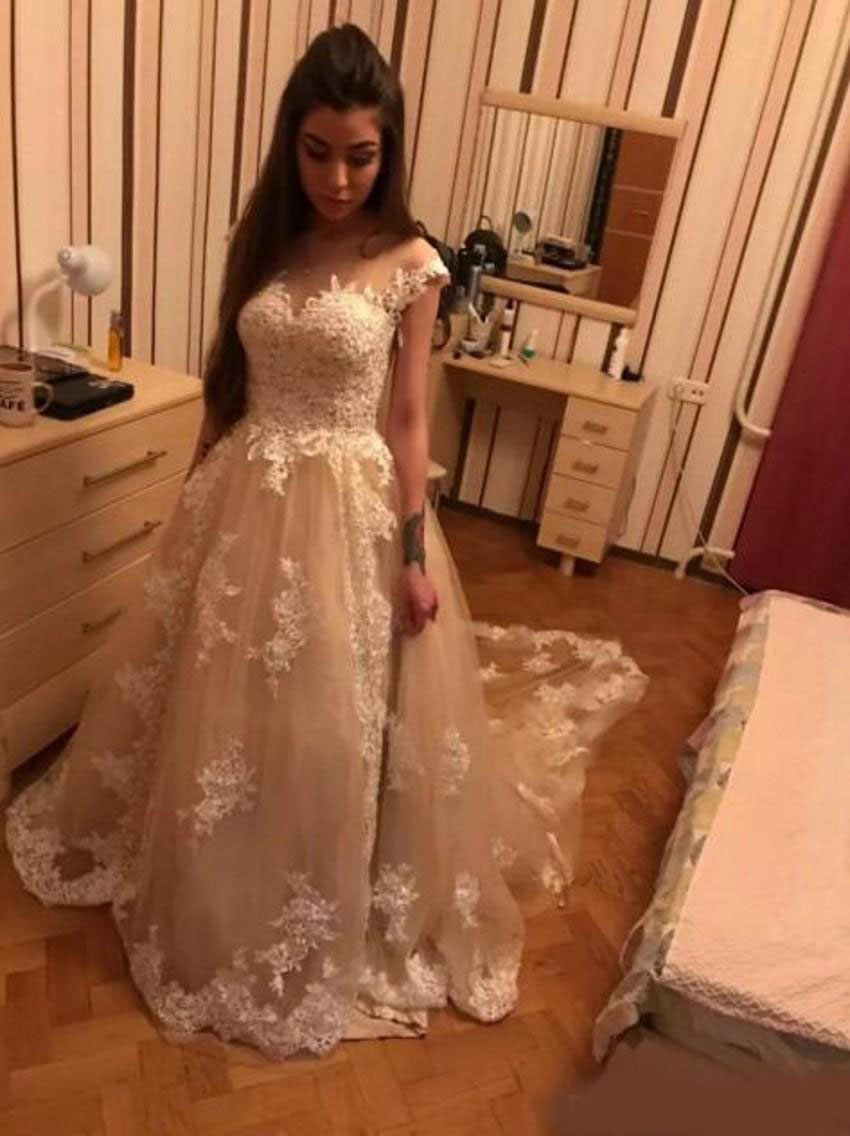 Luxurious Lace A-line Wedding Dresses Jewel Neck Princess Arabic Muslim Arab Bride Bridal Dress Gown Wedding Gowns
