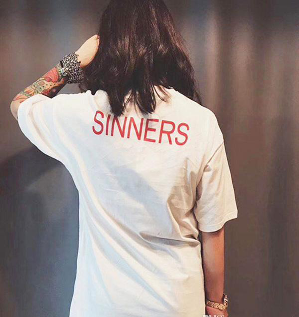 18ss Fashion High Quality Letter Printing Men Women Sinners Golden Print T Shirt Casual Cotton Tee Top
