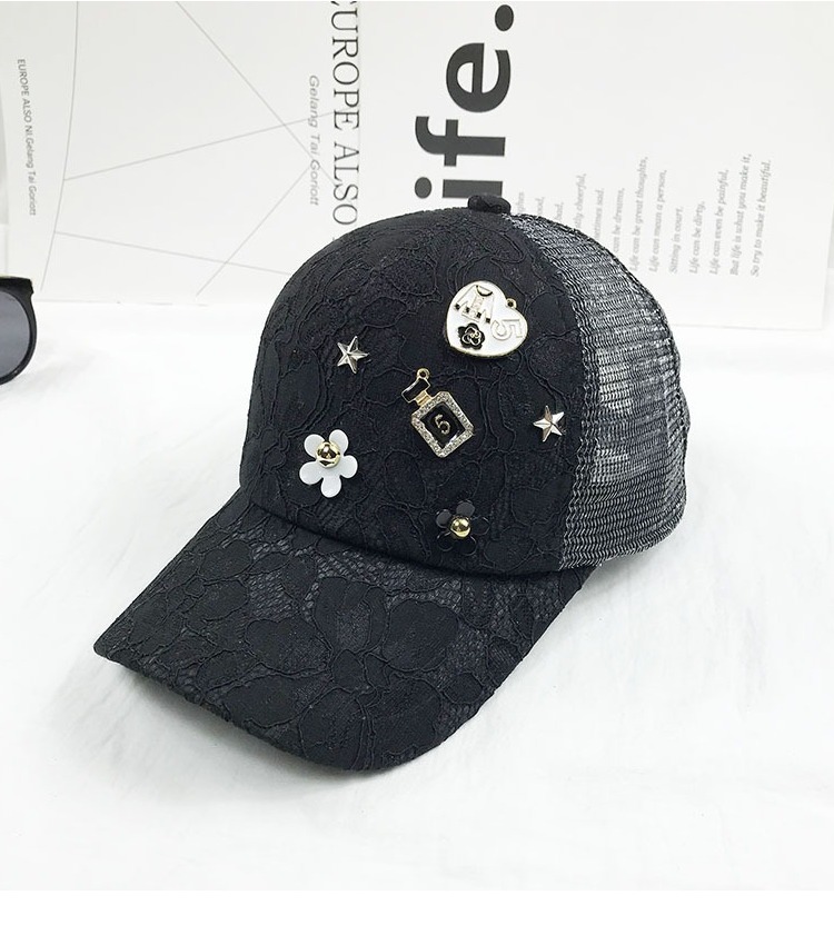 Fashion luxury designer lace cute bottle star shirt summer casual baseball ball caps for women travel sun hats hollow holes
Fashion luxury designer lace cute bottle star shirt summer casual baseball ball caps for women travel sun hats hollow holes