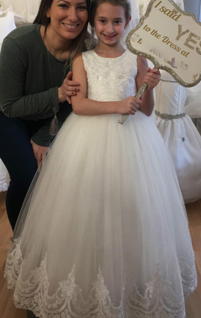 Simple Crystals Lace Flower Girl Dresses Backless Tulle Little Girl Wedding Dresses Vintage Communion Pageant Dresses Gowns F168