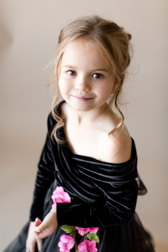 Black wer Girl Dresses With Pink Appliques Off The Shoulder or Length Long Sleeves Pageant Dress Custom Made Veet Girls Gowns