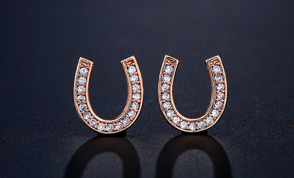 New Fashion Fine Quality White Gold CZ Zircon Horseshoe U Letter Stud Earrings Girls Creative Tiny Earring Studs Jewelry Gifts Wholesale
