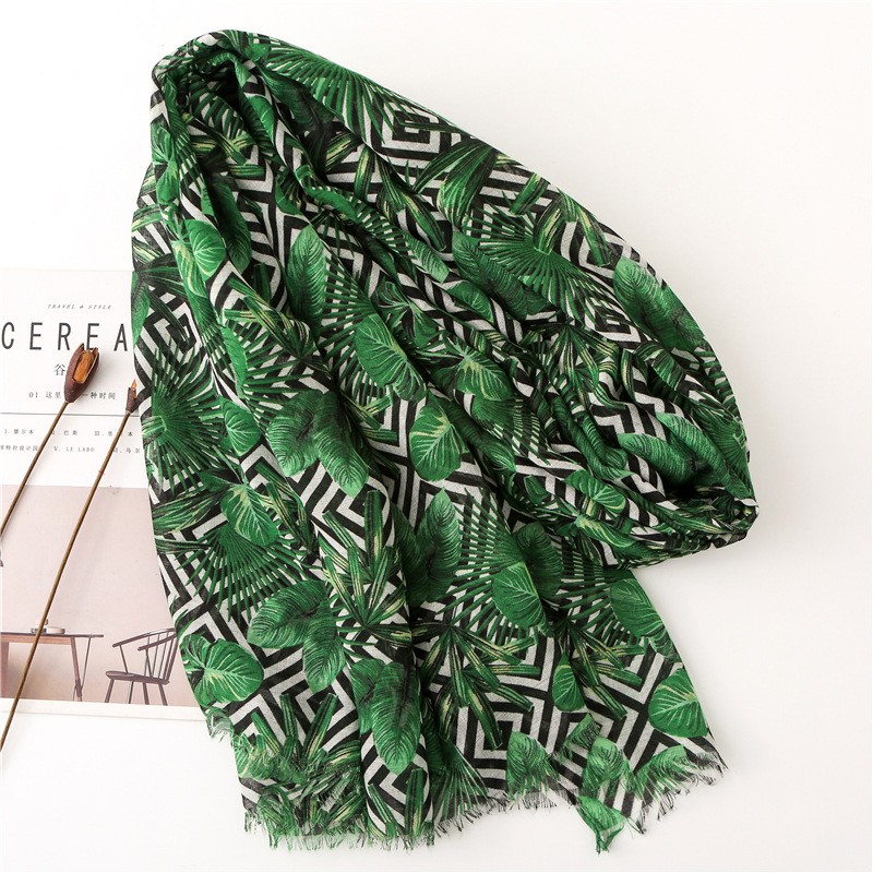 women Scarf female summer national wind cotton and linen scarf malachite green printing gauze sunscreen silk scarf winter echarpe