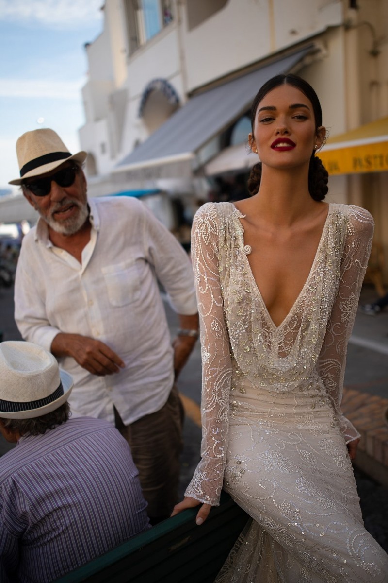 Inbal Dror 2019 Wedding Dress V Neck Sequined Lace Mermaid Bridal Gowns Long Sleeves Backless Beach Wedding Dress Custom