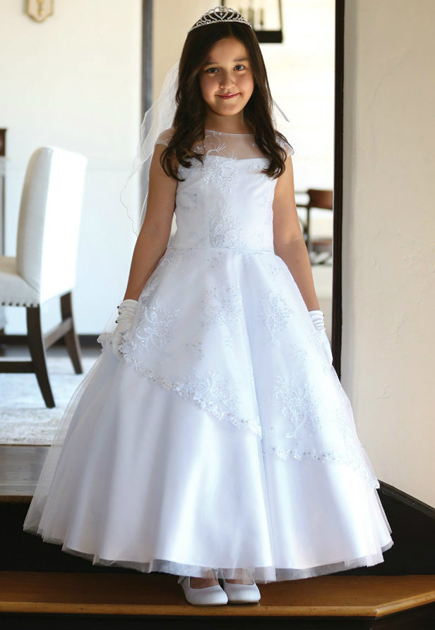 Cute White first holy communion dresses Scoop Cap Sleeves Lace Crystal Flower Girls Pageant Dresses Modern Arabic Kids Inexpensive Gown 2018