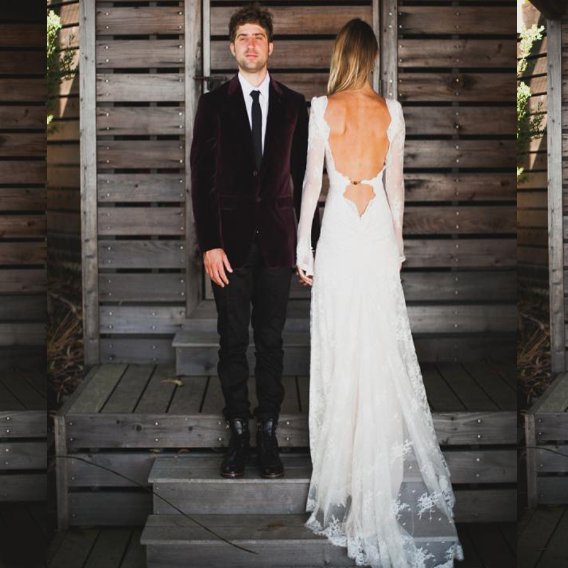 Country Spring Bohemian Wedding Dresses With Long Sleeves Plunging Neck Sexy Open Back Lace Beach Boho Bridal Party Gowns