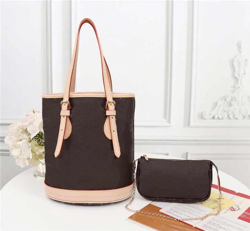 2020 fashion luxury designer woman bag mongram single shoulder bags new style crossbody bag drum package
2020 fashion luxury designer woman bag mongram single shoulder bags new style crossbody bag drum package
