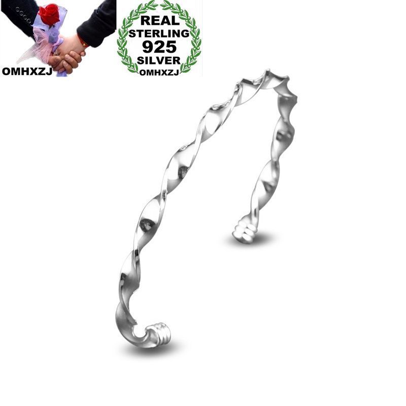 OMHXZJ Wholesale Personality Fashion Woman Girl Gift Twisted Open 925 Sterling Silver 18KT Gold Cuff Bangle Bracelet BR195
OMHXZJ Wholesale Personality Fashion Woman Girl Gift Twisted Open 925 Sterling Silver 18KT Gold Cuff Bangle Bracelet BR195