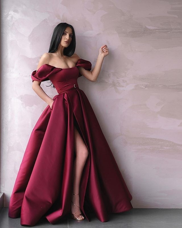 Fashion Dark Red Evening Mother of the Bride Dresses Off the shoudler with Sleeves Side Slit Ruched Birthday Party Prom Formal Dress, Gold
Fashion Dark Red Evening Mother of the Bride Dresses Off the shoudler with Sleeves Side Slit Ruched Birthday Party Prom Formal Dress, Gold