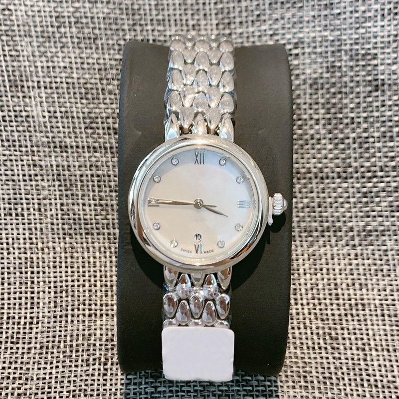 High Quality Hot Business Women elegant Watch Silver Deville stainless Steel Quartz watch fashion small wristwatch lady casual Dress Watches
High Quality Hot Business Women elegant Watch Silver Deville stainless Steel Quartz watch fashion small wristwatch lady casual Dress Watches