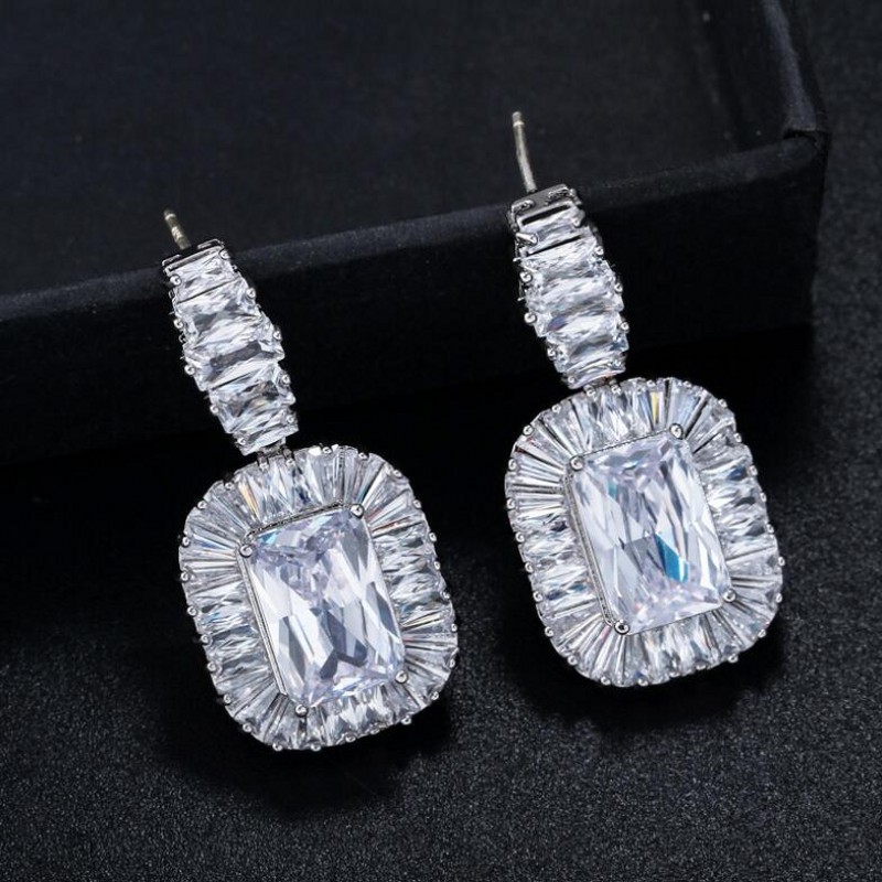 Sterg Sier Blue Sapphire CZ Dia Stud Earrings for Women Wedding Party Lover's Gift