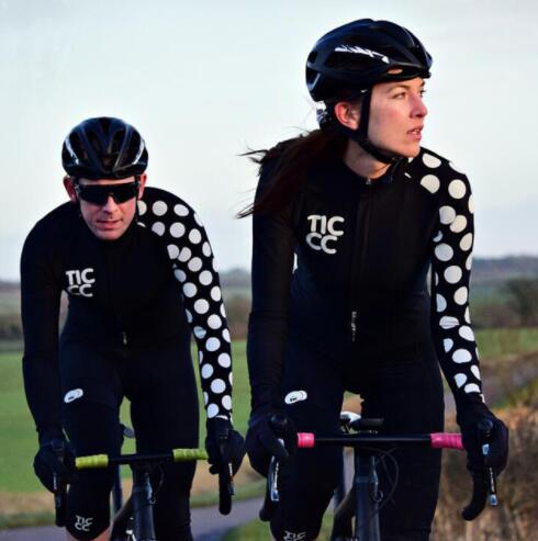 2018 Team long sleeve cycling Jersey outdoor sweatshirt cycling clothing autumn Men's riding wear Custom bike clothing, Jersey only
2018 Team long sleeve cycling Jersey outdoor sweatshirt cycling clothing autumn Men's riding wear Custom bike clothing, Jersey only