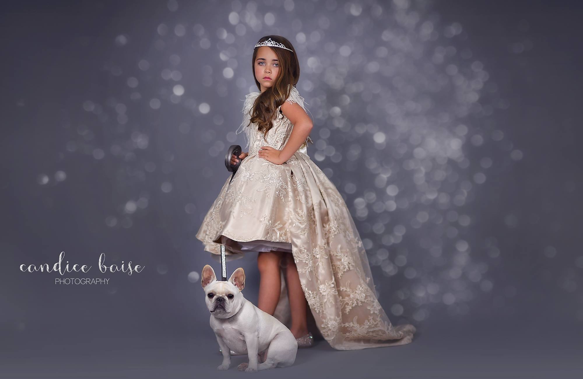2019 High Low Flower Girl Dresses Jewel Neck Feather Boho First Communion Gowns For Little Girl Short Sleeves A-Line Girls Pageant Dresses