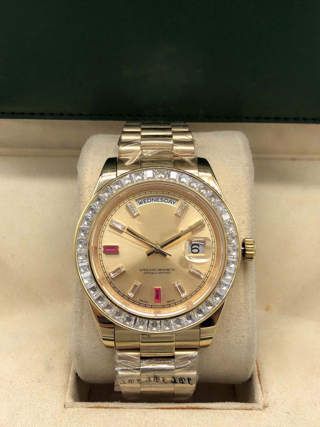 Men's automatic mechanical watch, square drill ring 41mm, double calendar stone surface, 2813 movement 316 fine steel, men's sports watch, Box
Men's automatic mechanical watch, square drill ring 41mm, double calendar stone surface, 2813 movement 316 fine steel, men's sports watch, Box