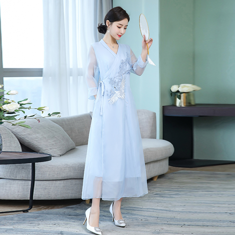 Asia & Pacific Islands Garment embroidered modern Women kaftans Gown New national Style Robe long Dress Novelty ethnic Performance Clothing