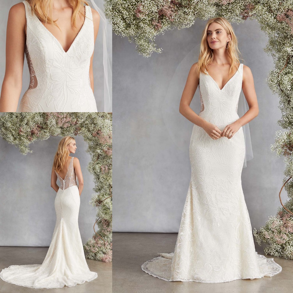 Mermaid Wedding Dresses V Neck Sleeveless Covered Button Applique Satin Wedding Dress Sweep Train Vestidos De Novia, Dark navy
Mermaid Wedding Dresses V Neck Sleeveless Covered Button Applique Satin Wedding Dress Sweep Train Vestidos De Novia, Dark navy