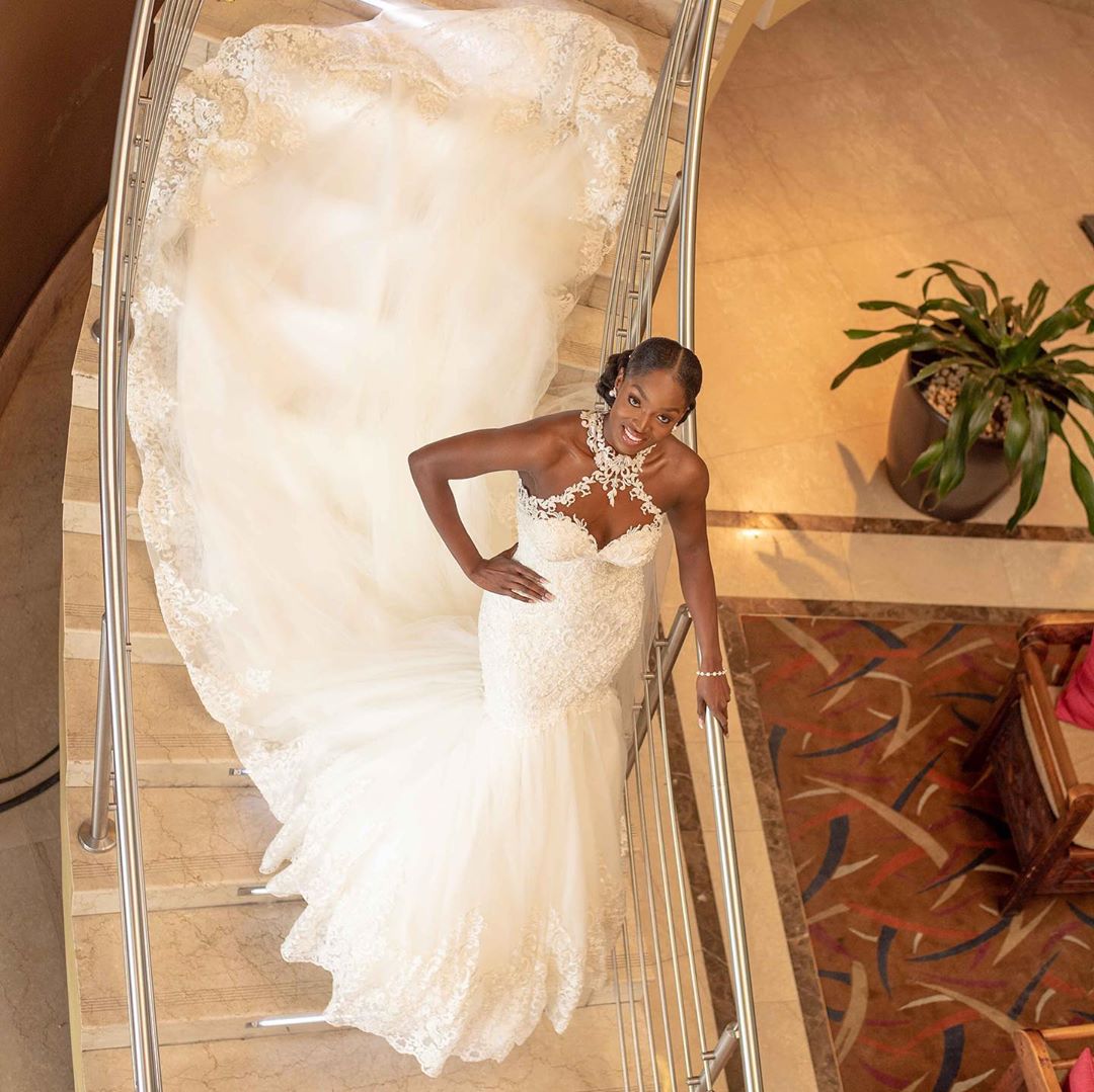 2025 Arabic Aso Ebi Lace Mermaid Wedding Dress Sheer Neck Beaded Bridal Gowns