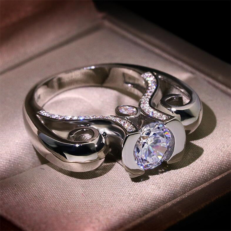 Sparkling Luxury Jewelry 925 Sterling Silver Round Cut White Topaz CZ Mozan Diamond Gemstones Women Wedding Crown Band Ring Gift For Lover's