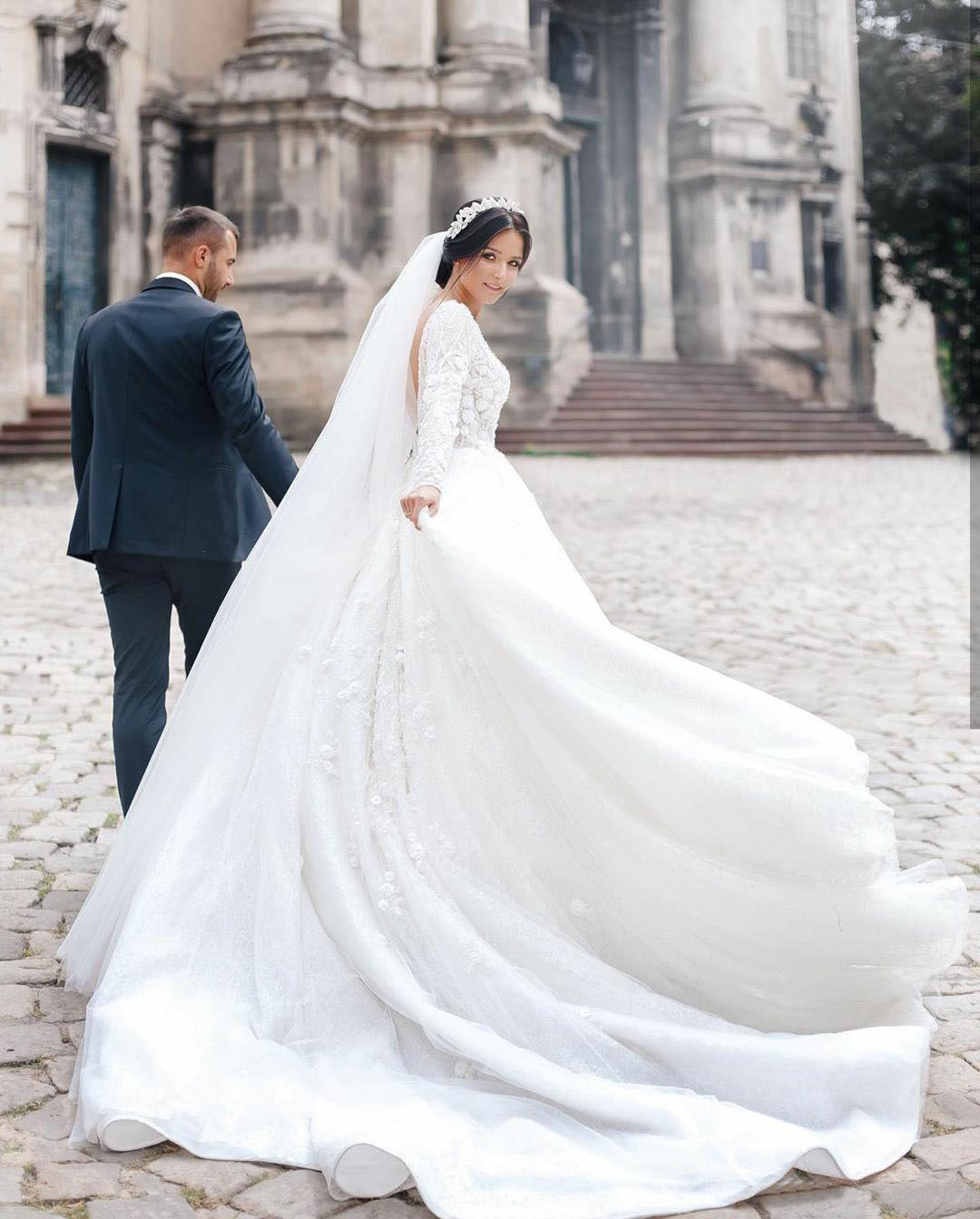 Saudi Arabia Vintage Wedding Dresses Long Sleeves Lace Appliqued Garden Bride Gown A Line Backless vestido de novia, Ivory
Saudi Arabia Vintage Wedding Dresses Long Sleeves Lace Appliqued Garden Bride Gown A Line Backless vestido de novia, Ivory