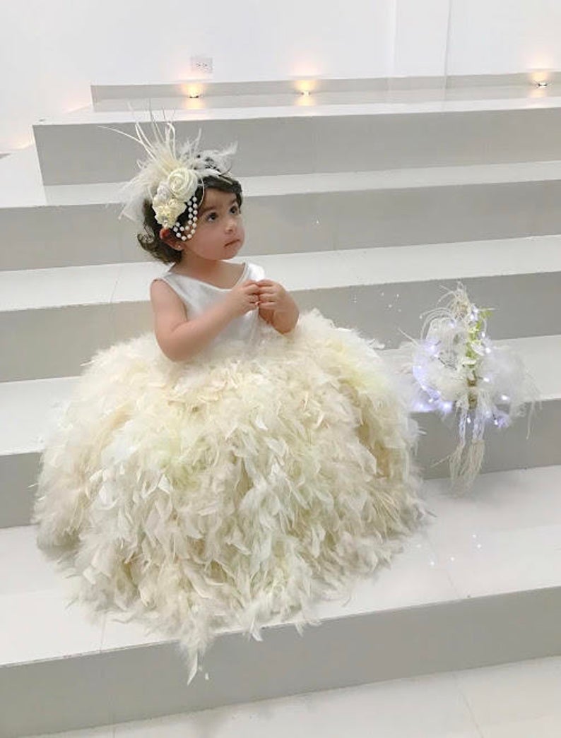 Luxury Lovely Flower Girls Dresses for Wedding Jewel Neck Full Feather Puffy Ball Gown Girl Pageant Gowns