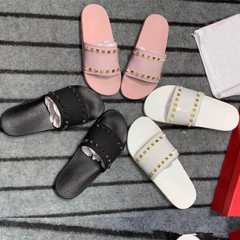 Luxury Designer woman slippers sandals ladies beach slippers tide men rivets slippers non-slip men casual flat shoes original logo shoe box
Luxury Designer woman slippers sandals ladies beach slippers tide men rivets slippers non-slip men casual flat shoes original logo shoe box