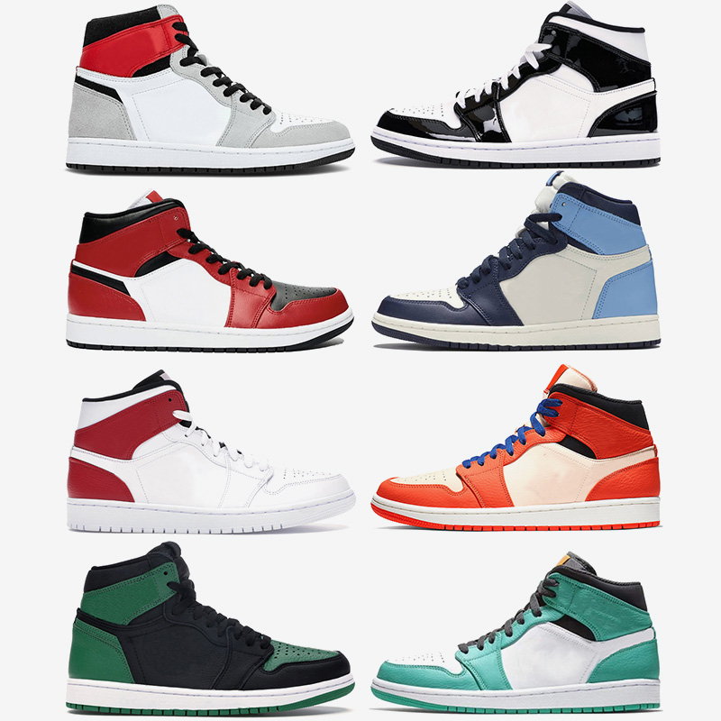 2020 NEW Jumpman 1 Light Smoke Grey womens mens basketball shoes 1s Pine Green Shattered Backboard Chicago designer mens sneakers, #29 crimson tint 36-46
2020 NEW Jumpman 1 Light Smoke Grey womens mens basketball shoes 1s Pine Green Shattered Backboard Chicago designer mens sneakers, #29 crimson tint 36-46
