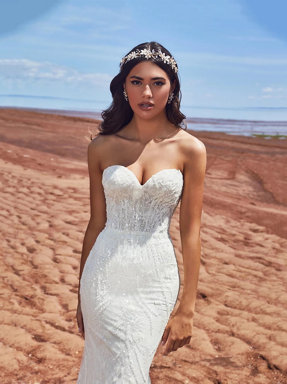 2020 Mermaid Wedding Dress With Detachable Train Strapless Sweetheart Appliqued Bridal Dress Beaded Sequins Backless Vestidos De Novia
