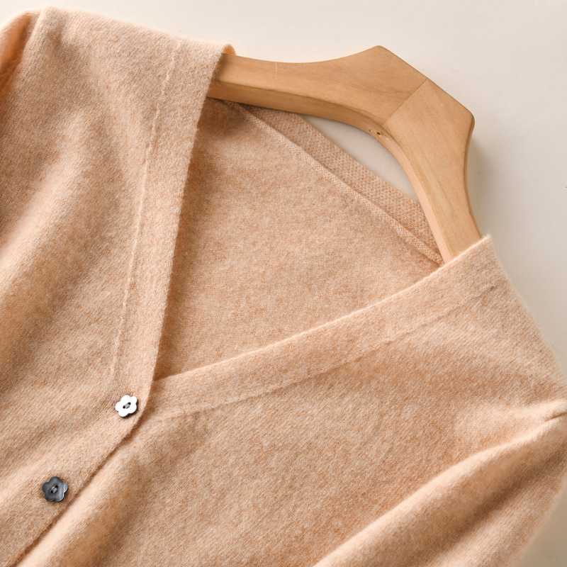 100% Wool Knitted Cardigans for Woman Jackets 2020 New Fashion V-neck Long Sleeve Sweaters Ladies Soft Woolen Cardigan ~XXL, Beige
100% Wool Knitted Cardigans for Woman Jackets 2020 New Fashion V-neck Long Sleeve Sweaters Ladies Soft Woolen Cardigan ~XXL, Beige
