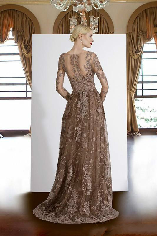 Plus Size Mother Dresses Jewel Neck Lace Appliqued Long Sleeves Wedding Guest Gowns Ruffle Sweep Train Custom Made Long Formal Party Gowns