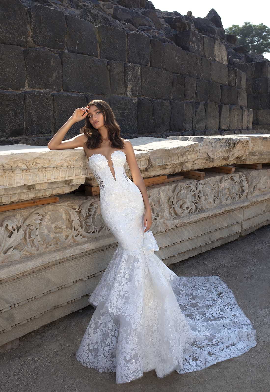 Graceful White Mermaid Wedding Dresses Lace Sweetheart Illusion Backless Wedding Gowns Tiered Skirts Plus Size robes de mariée