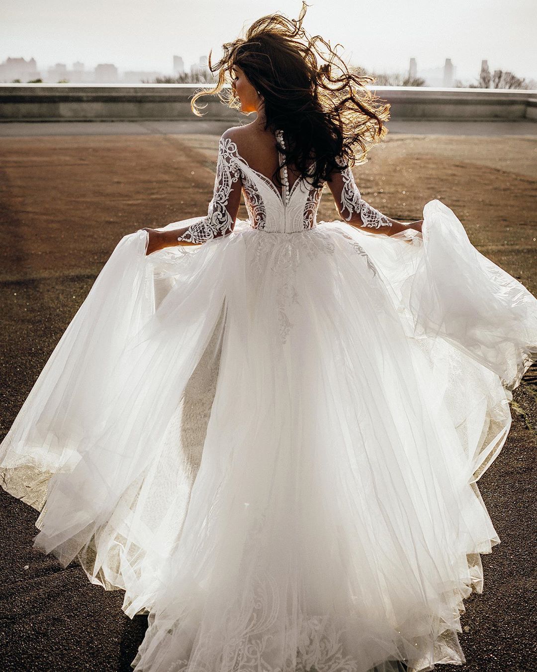 Mermaid Lace Amazing Wedding Dresses With Detachable Train Sheer Bateau Neck Long Sleeves Bridal Gowns Tulle Trumpet Robe De Marie