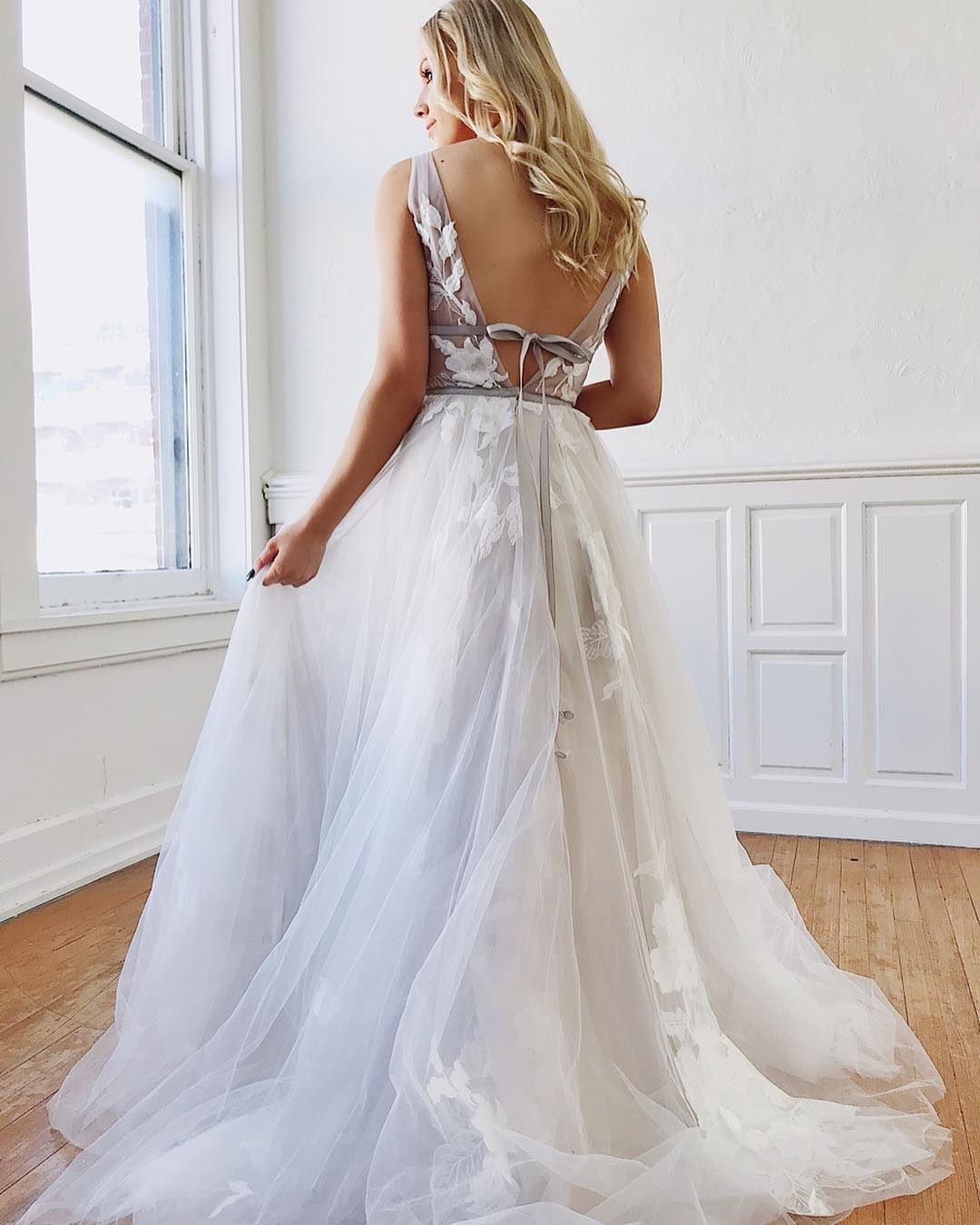 A Amazing E Beach Backless Wedding Dresses Deep V Neck Appliqued Boho Bridal Gowns Or Length Tulle Bohemian Vestidos De Noiva