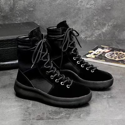 2019 KANYE Brand high boots of God Top Military Sneakers Hight Army Boots Men and Women black green Fashion Shoes Martin Boots 38-45
2019 KANYE Brand high boots of God Top Military Sneakers Hight Army Boots Men and Women black green Fashion Shoes Martin Boots 38-45