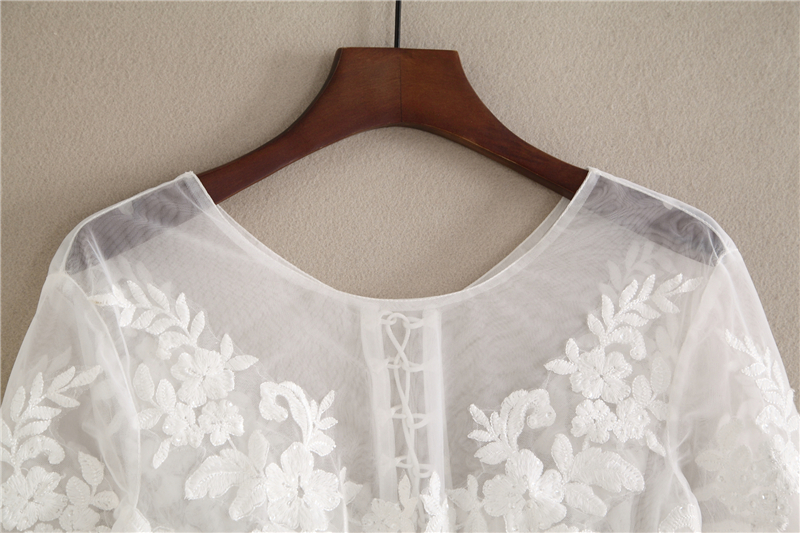 Fairy Ivory Bridal Boleros tulle Applique Short Wedding Accessories Bridal Jackets New Arrival Free Shipping Lace-up Back