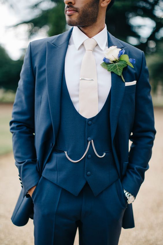 Fashionable One Button Groomsmen Peak Lapel Groom Tuxedos Men Suits Wedding/Prom/Dinner Best Man Blazer(Jacket+Pants+Tie+Vest) 549, Same as image
Fashionable One Button Groomsmen Peak Lapel Groom Tuxedos Men Suits Wedding/Prom/Dinner Best Man Blazer(Jacket+Pants+Tie+Vest) 549, Same as image