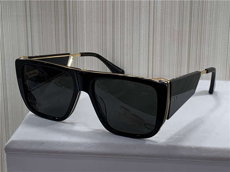 127 Square Sunglasses Black and Gold Frame Sonnenbrille Pilot Sunglasses Gafas de sol new with box
127 Square Sunglasses Black and Gold Frame Sonnenbrille Pilot Sunglasses Gafas de sol new with box