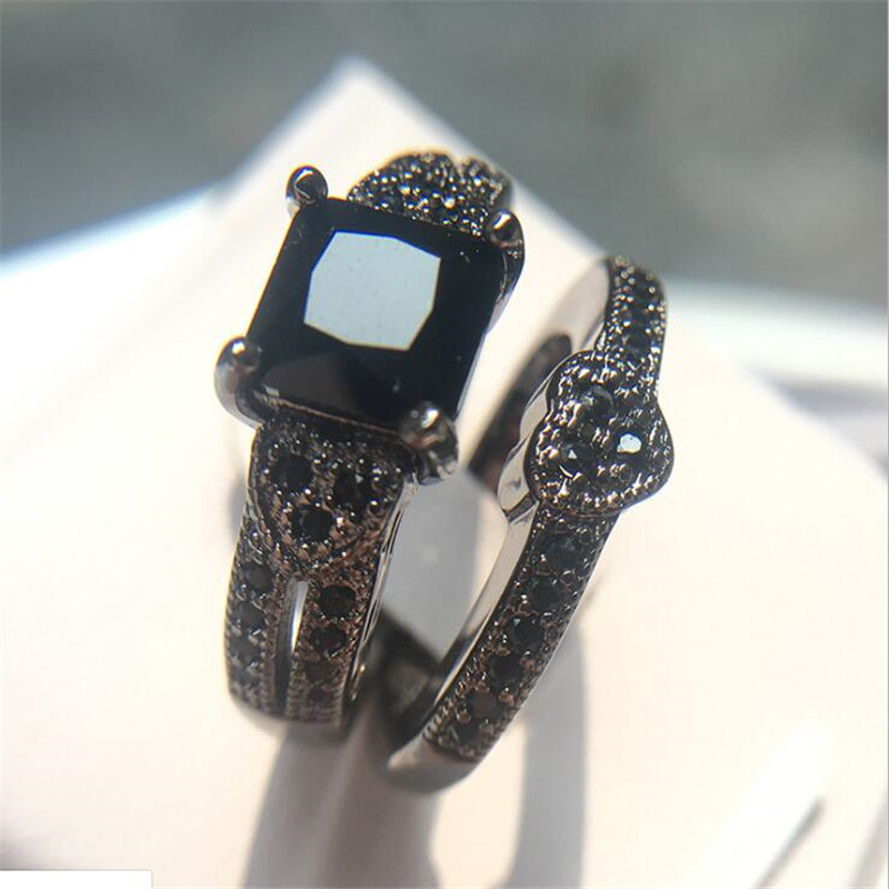 Hot Sale Vintage Fashion Jewelry Sier&Black Gold Fill Princess Cut Sapphire CZ Dia Couple Rings Women Wedding Bridal Ring Set Gift 74c1