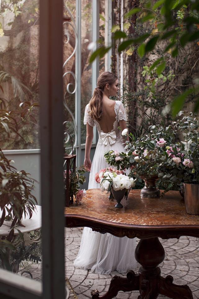 Asaf Dadush 2019 Country Style Wedding Dresses Short Sleeve V Neck Lace Tulle Boho Bridal Gowns A Line Bohemian Garden Wedding Dress