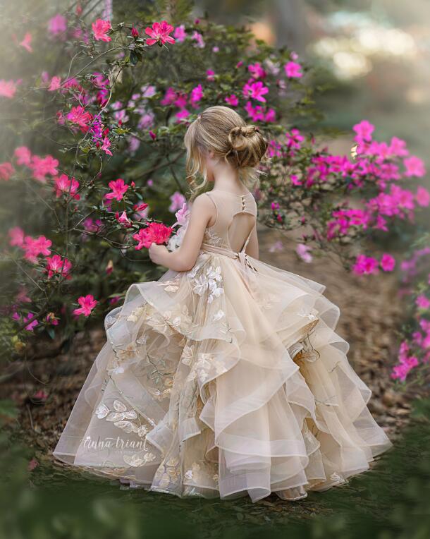 Champagne 2020 Flower Girl Dresses For Wedding Lace Appliqued Beads Pageant Gowns Tulle Floor Length Tiered Ruffled First Communion Dress