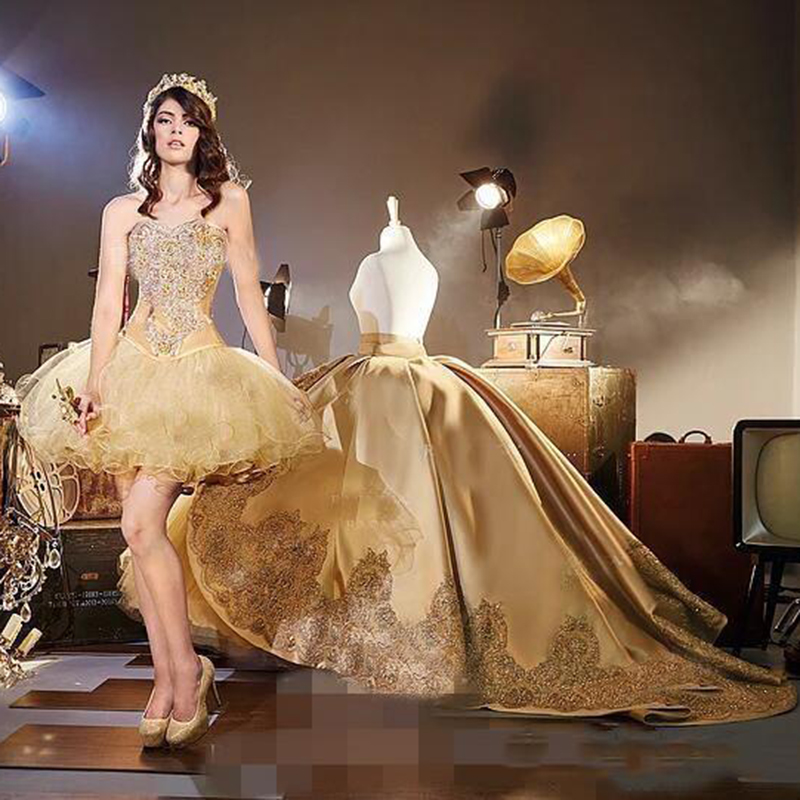 Sparkly Gold Quinceanera Dresses Embrodiery Appliques Beads Tiered Sweetheart 16 Sweet Party Gowns Pageant Gown With Detachable Train