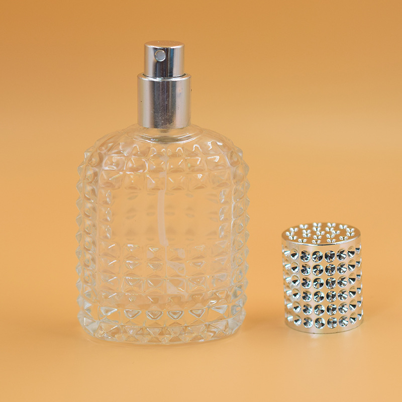 Hot 2019 30ML 50ML Perfume Empty Bottle Clear Glass Travel Spray Bottles With Gold Silver Lids In Stocks
Hot 2019 30ML 50ML Perfume Empty Bottle Clear Glass Travel Spray Bottles With Gold Silver Lids In Stocks