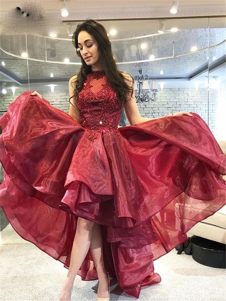 Setwell Hi-Lo A-line Prom Dresses Sleeveless Burgundy Lace Appliques Beaded Pleated Organza For Formal Evening Dresses
