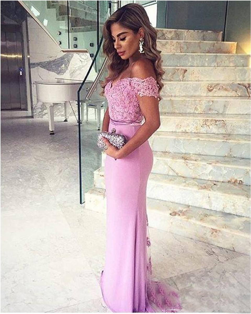 2020 Light Purple Off Shoulder Bridesmaid Dresses For Wedding Lace Beaded Mermaid Formal Party Gowns With Buttons Maid Of Honor Dresses